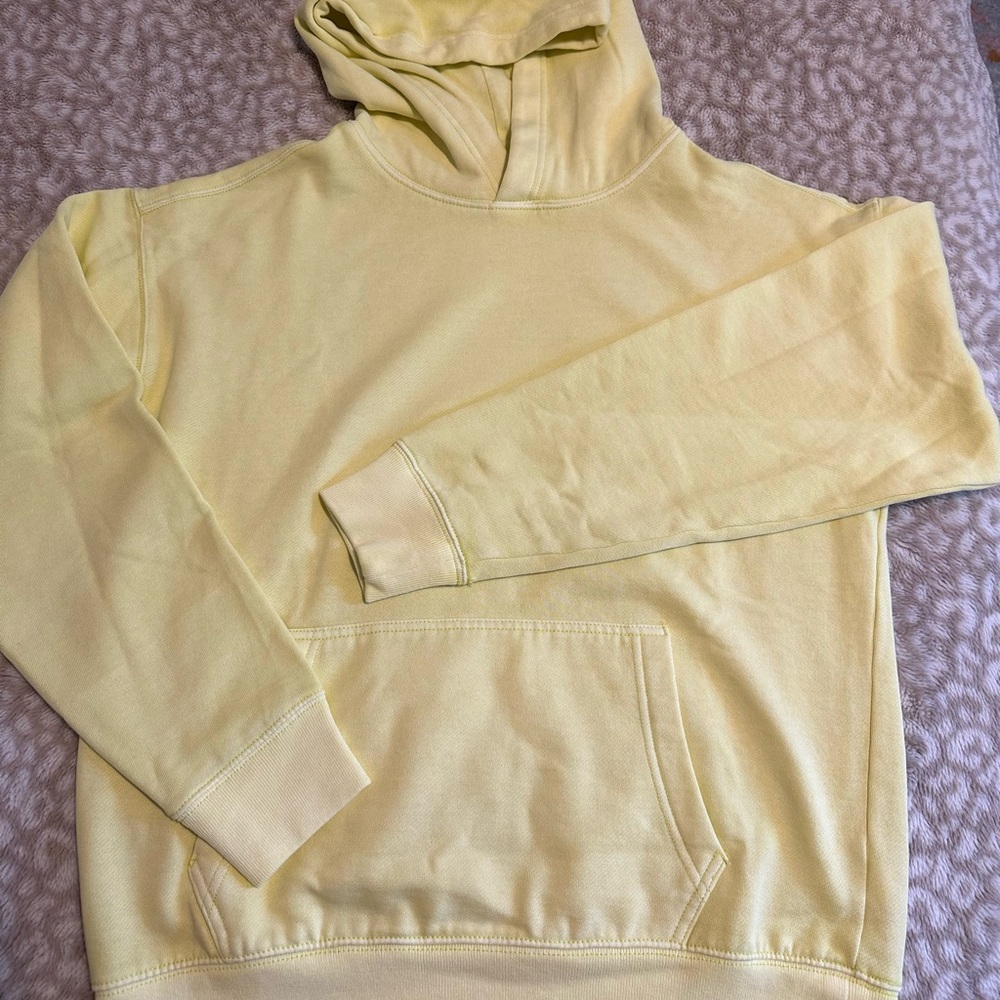 Aeropostale light yellow boxy hoodie